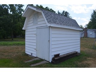 Property photo 3 - One Owner New Haven Home - Real Estate & Personal Property Auction